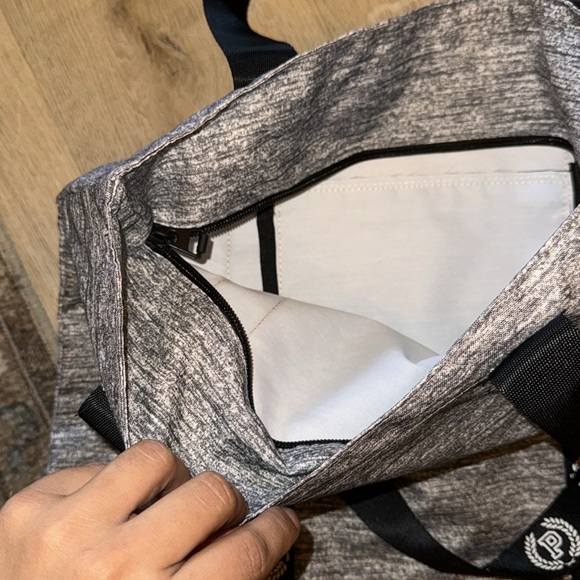 Victoria's Secret PINK Grey Tote Bag - Picture 7 of 8